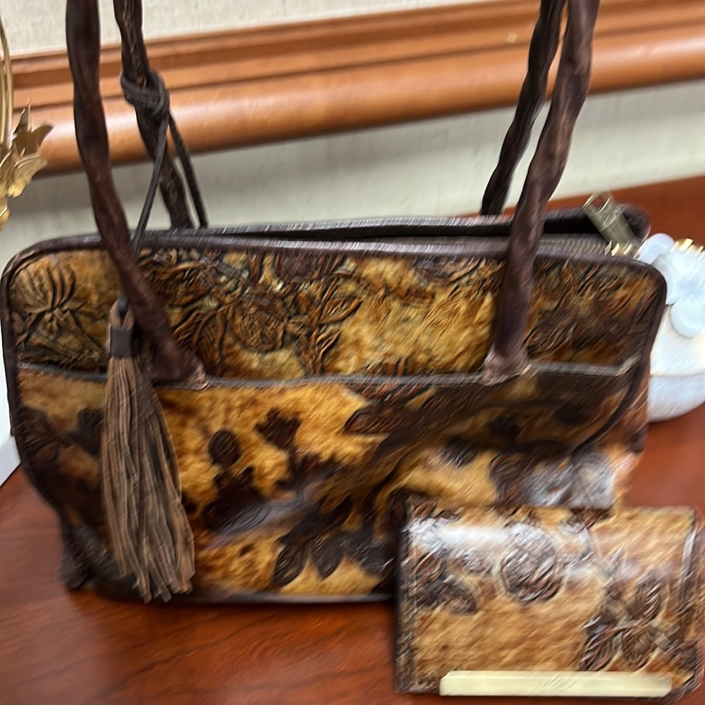 Patricia Nash handbag and wallet set